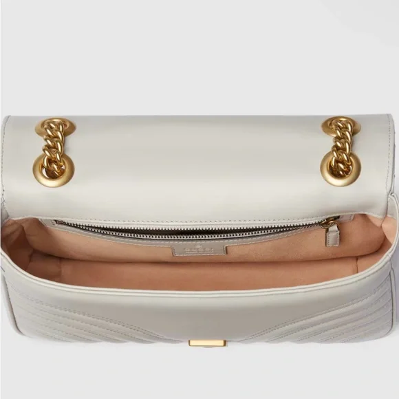 Gucci Marmont Matelassé Leather Shoulder Bag - Picture 3 of 5